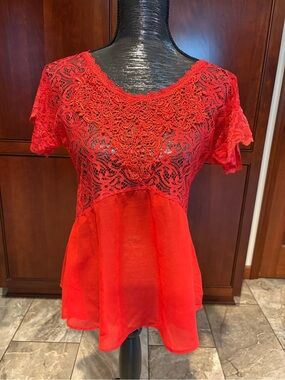 Buckle Red Lace Overlay Short Sleeve Blouse